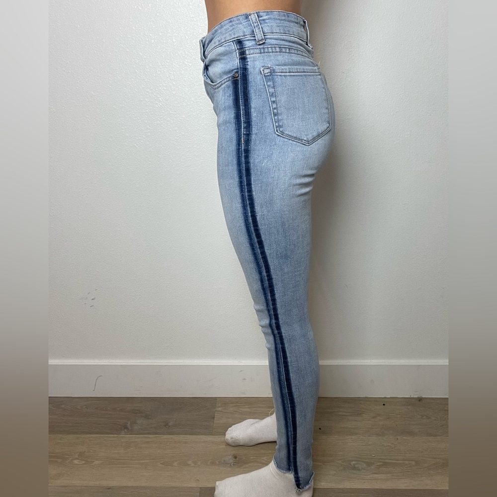 25 Velvet Heart Denim Skinny Jeans With Tuxedo Strip